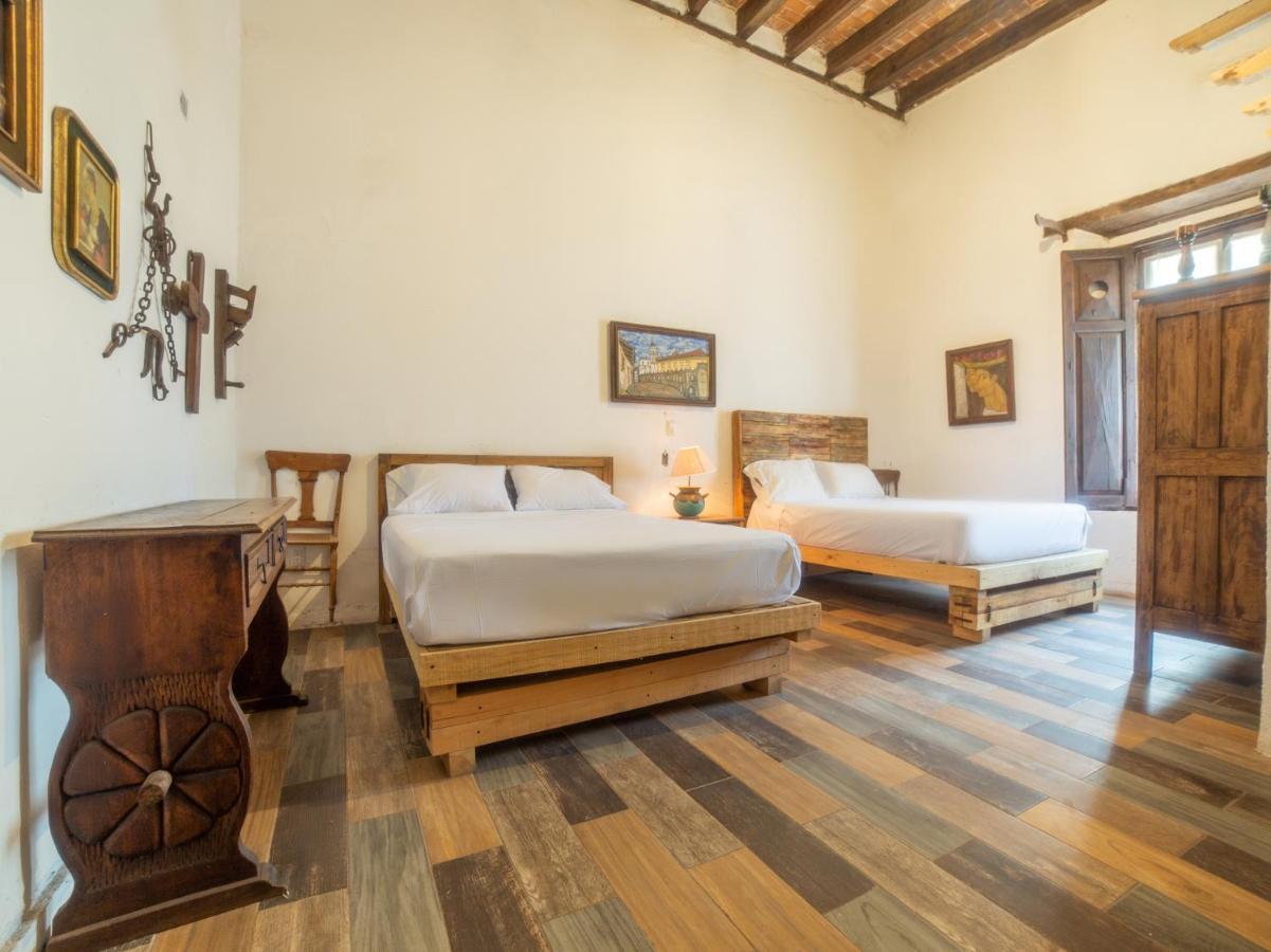 Отель Hacienda Tzintzimeo Морелия Экстерьер фото